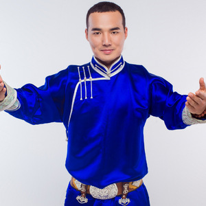 好雨配闲时该当肆意寻慰为己
