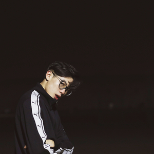 好雨配闲时该当肆意寻慰为己
