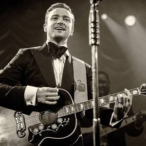 好雨配闲时该当肆意寻慰为己
